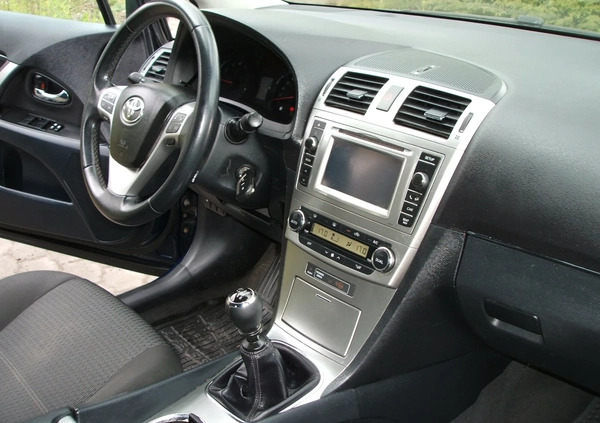 Toyota Avensis cena 31990 przebieg: 192000, rok produkcji 2011 z Gliwice małe 191